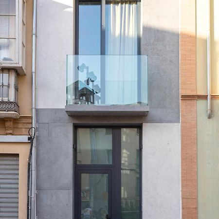 מאלגה Magnificent Renovated 2Bd 2Bth Duplex With Backyard - City Centre מראה חיצוני תמונה