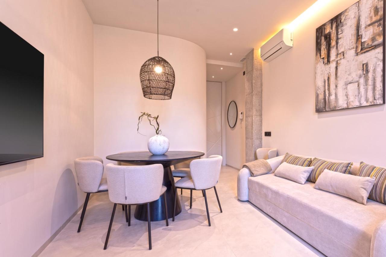 מאלגה Magnificent Renovated 2Bd 2Bth Duplex With Backyard - City Centre מראה חיצוני תמונה
