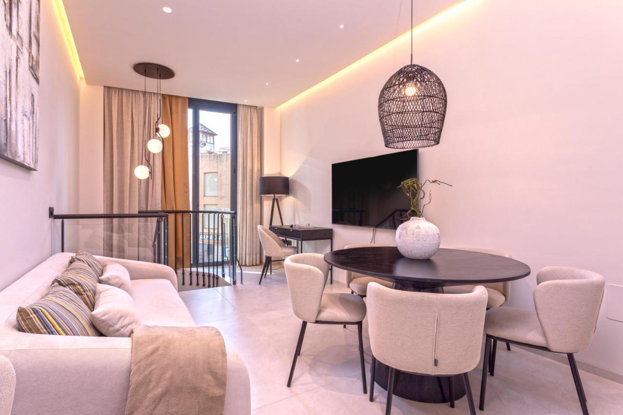 מאלגה Magnificent Renovated 2Bd 2Bth Duplex With Backyard - City Centre מראה חיצוני תמונה